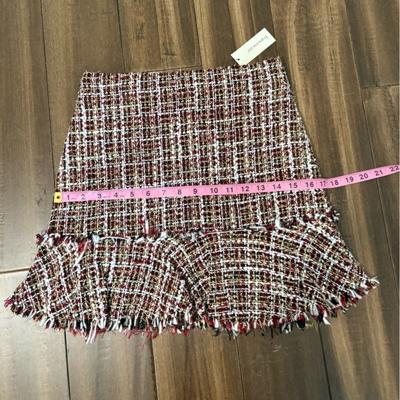 NWT Sz S Fitted Tweed Trumpet Flare Ruffle Skirt Red Pink White Gold Y2K Style - Picture 3 of 10